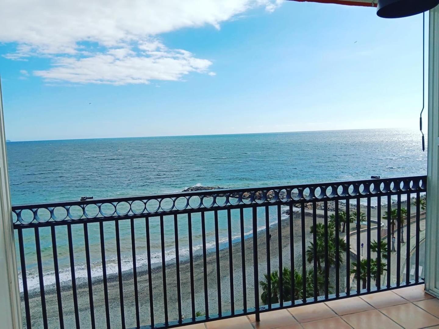Balcon Playa Y Piscina Velimar Pondos Apartment Almunecar Bagian luar foto